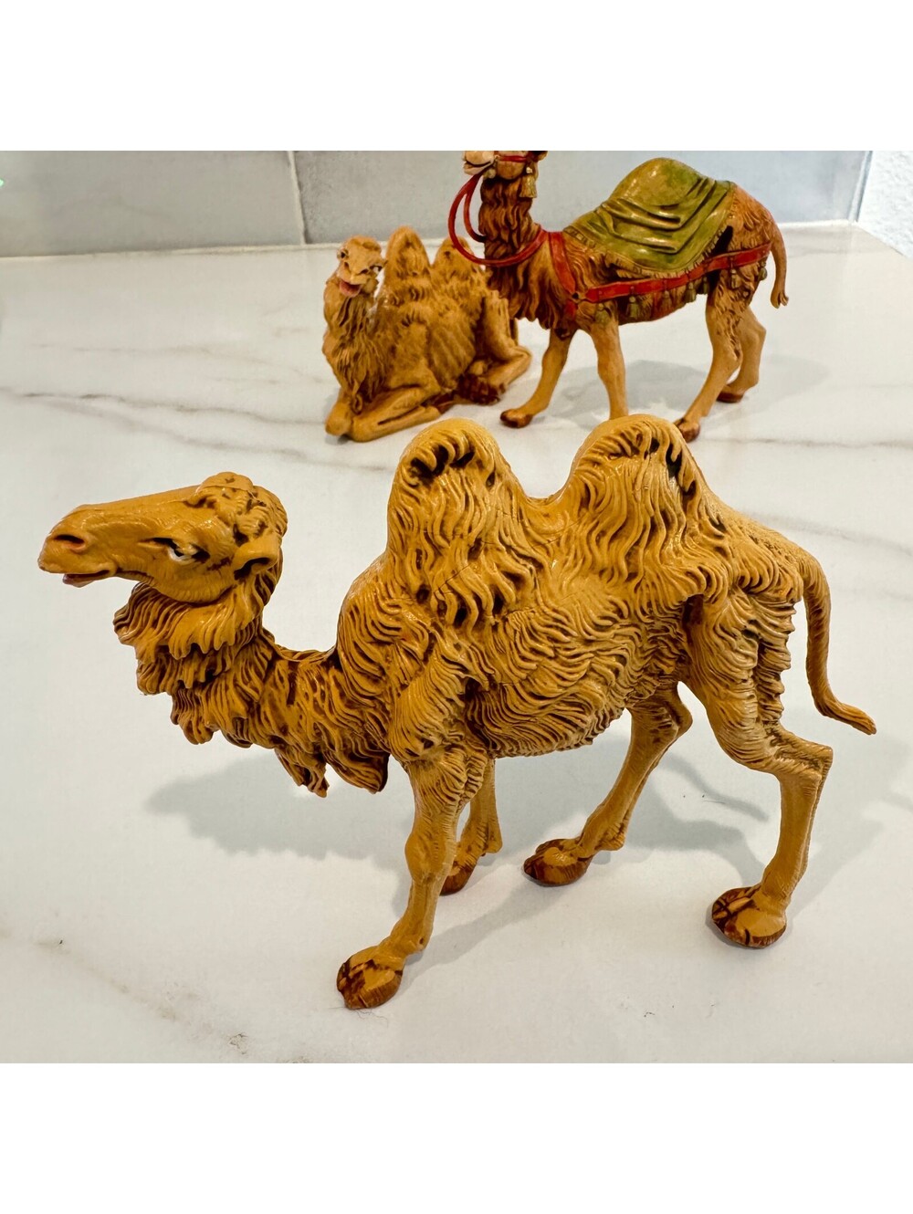 Camel Figurines Fontanini 1992 Hand-Painted Resin Set of Three, Made in Italy